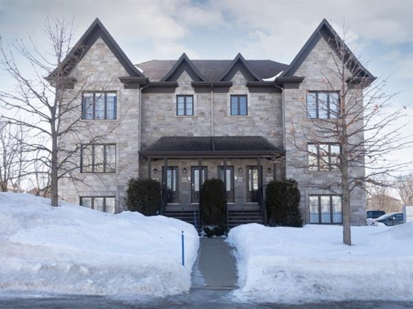 Condo for sale (Quebec North Shore)