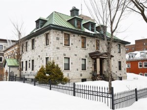 12121818 - Condo for sale