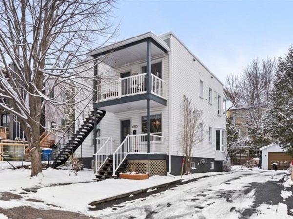 Duplex for sale (Quebec North Shore)