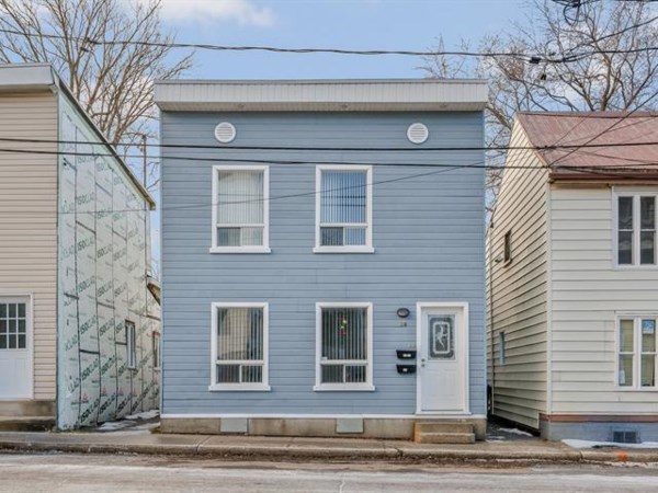 Duplex for sale (Quebec North Shore)