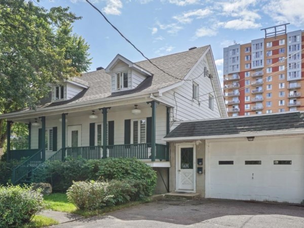 Duplex for sale (Laval)