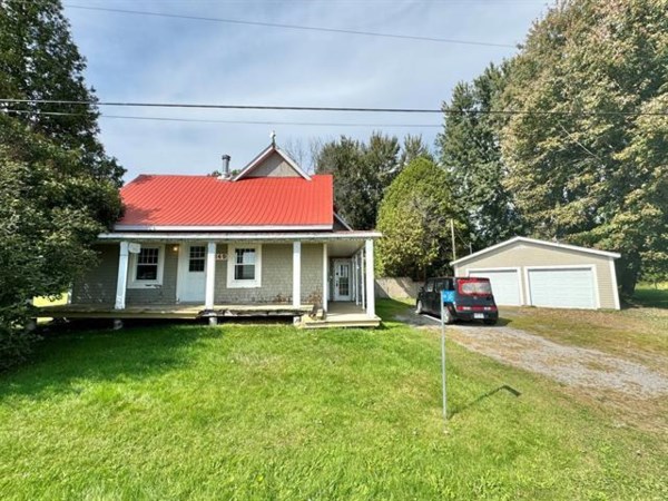 Two or more storey for sale (Montérégie)