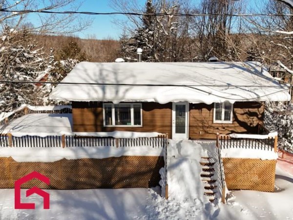 Bungalow for sale (Laurentides)