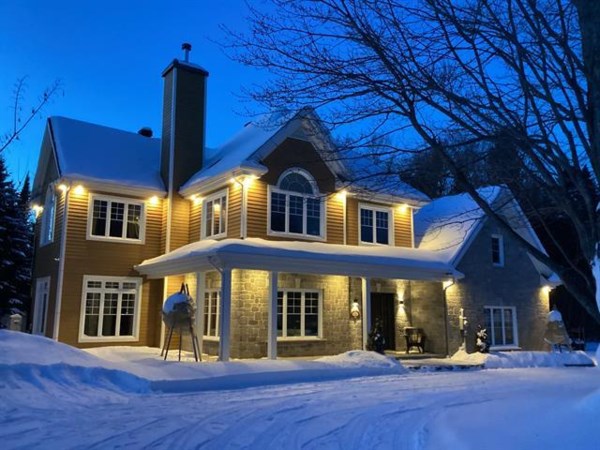 Two or more storey for sale (Quebec North Shore)