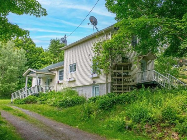 Two or more storey for sale (Estrie)