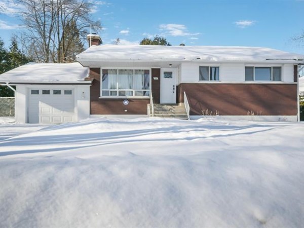 Bungalow for sale (Laurentides)