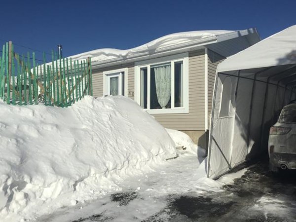 Bungalow for sale (Quebec North Shore)
