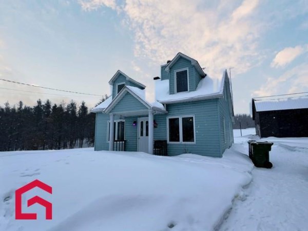 One-and-a-half-storey house for sale (Abitibi-Témiscamingue)