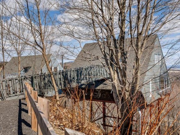 One-and-a-half-storey house for sale (Quebec North Shore)