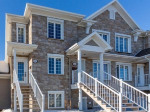 12188853 - Condo à vendre