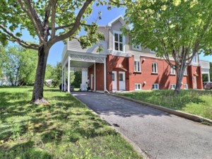 23453300 - Condo à vendre