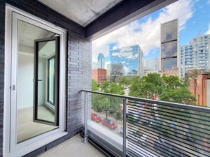 22231257 - Condo à louer