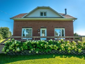 11678928 - Maison à étages à vendre
